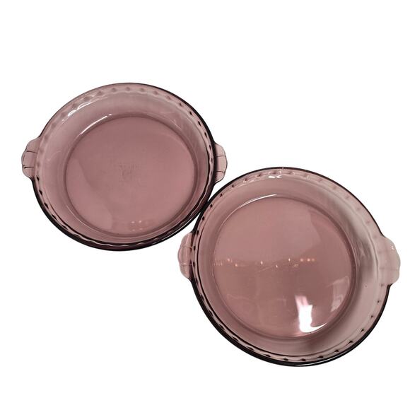 Set of 2 Vintage Pyrex Cranberry Fluted Pie Plates 9.5" – Collectible Bakeware - Picture 1 of 5